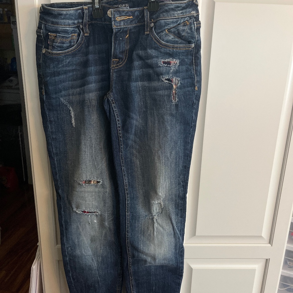 Women’s 26 Vigoss jeans never worn. The length is 29”